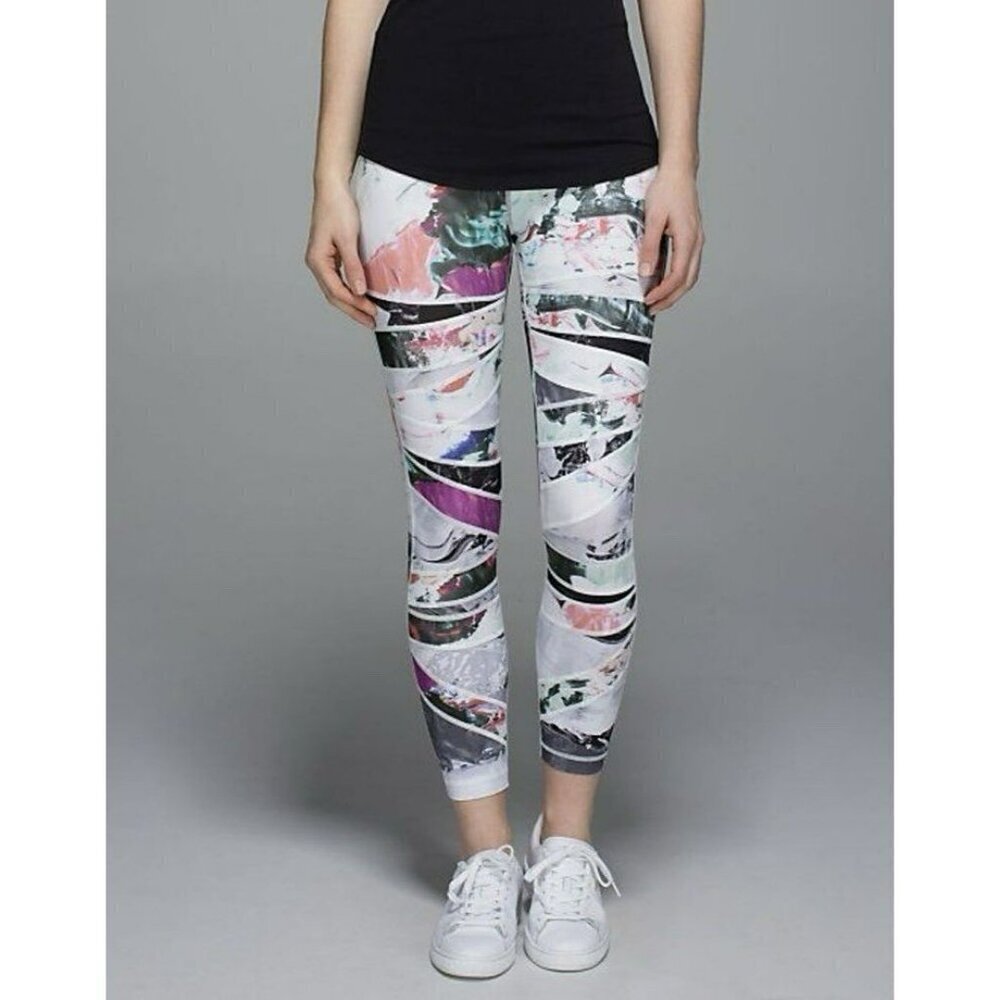 Lululemon High Times Pant *Full-On Luon Pigment Wave Multi Size 8 EUC